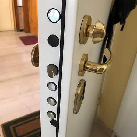 Apartment Centrally Located By Harbour With Elevator Sanremo